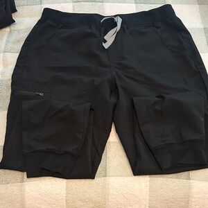 Women’s black jogger scrub pants
